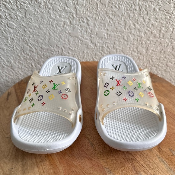 Louis Vuitton Bom Dia Multi Color Clear Monogram Pool Slides sz: 8 - Picture 3 of 10